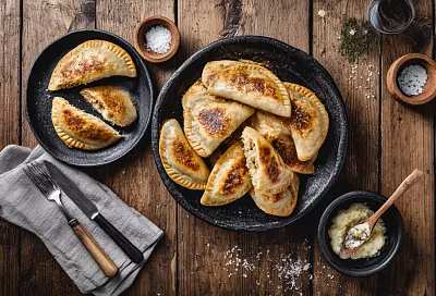 Пирожки на кефире без дрожжей: мягкие и на следующий день