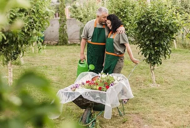 Лунный календарь садовода с 10 по 16 мая: что можно сажать, а к чему на участке лучше вообще не прикасаться в эти дни