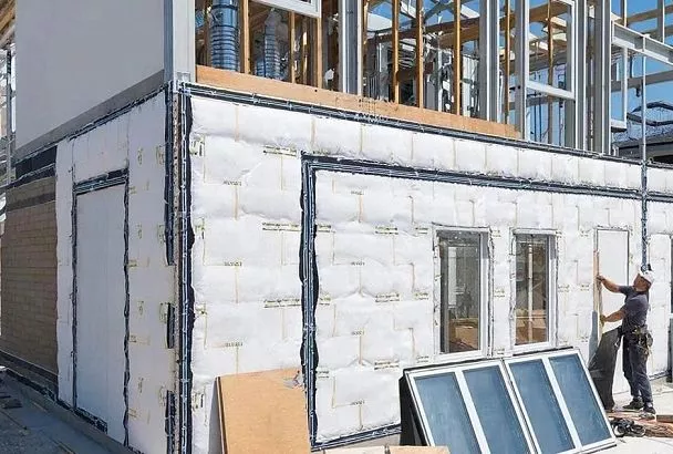 Дом не будет холодным: сделал тёплый контур, окна с i-стеклом и вентиляцию — зимой уютно и тепло, а летом свежо