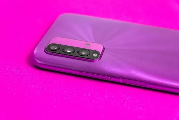 В сильные морозы складные смартфоны могут получить повреждения экрана