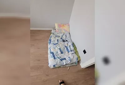 Полиция изъяла 3-летнюю девочку, которую мать оставляла одну на несколько дней в квартире в Краснодаре