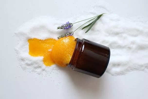 Косметолог предупредила о неожиданном вреде смартфонов для кожи