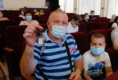 В Новороссийске 36 семей переехали из аварийного жилья в новые квартиры