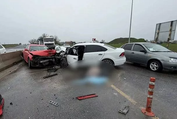Водитель иномарки погиб в жестком ДТП под Анапой