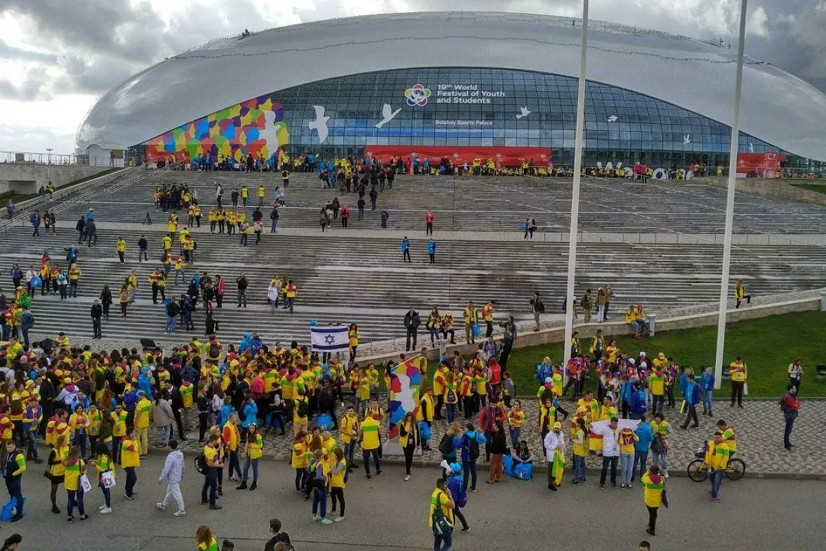 Участниками фестиваля стали порядка 30 тысяч человек из 185 стран