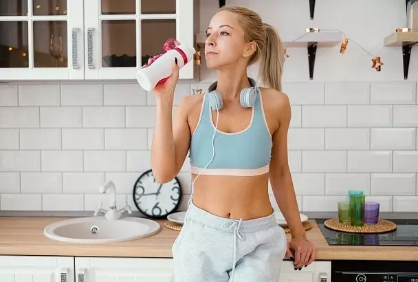 Опасное заблуждение: что произойдет со здоровьем не спортсменов, если будут восполнять дефицит белка с помощью спортивного питания