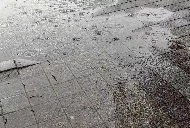 Малоактивный циклон сохранит неустойчивую атмосферу над Кубанью