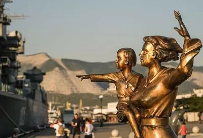 Около 325 тысяч туристов принял Новороссийск с начала осени