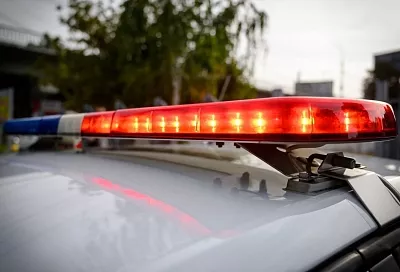 В Краснодаре задержали выдававшего себя за полицейского лихача на BMW 