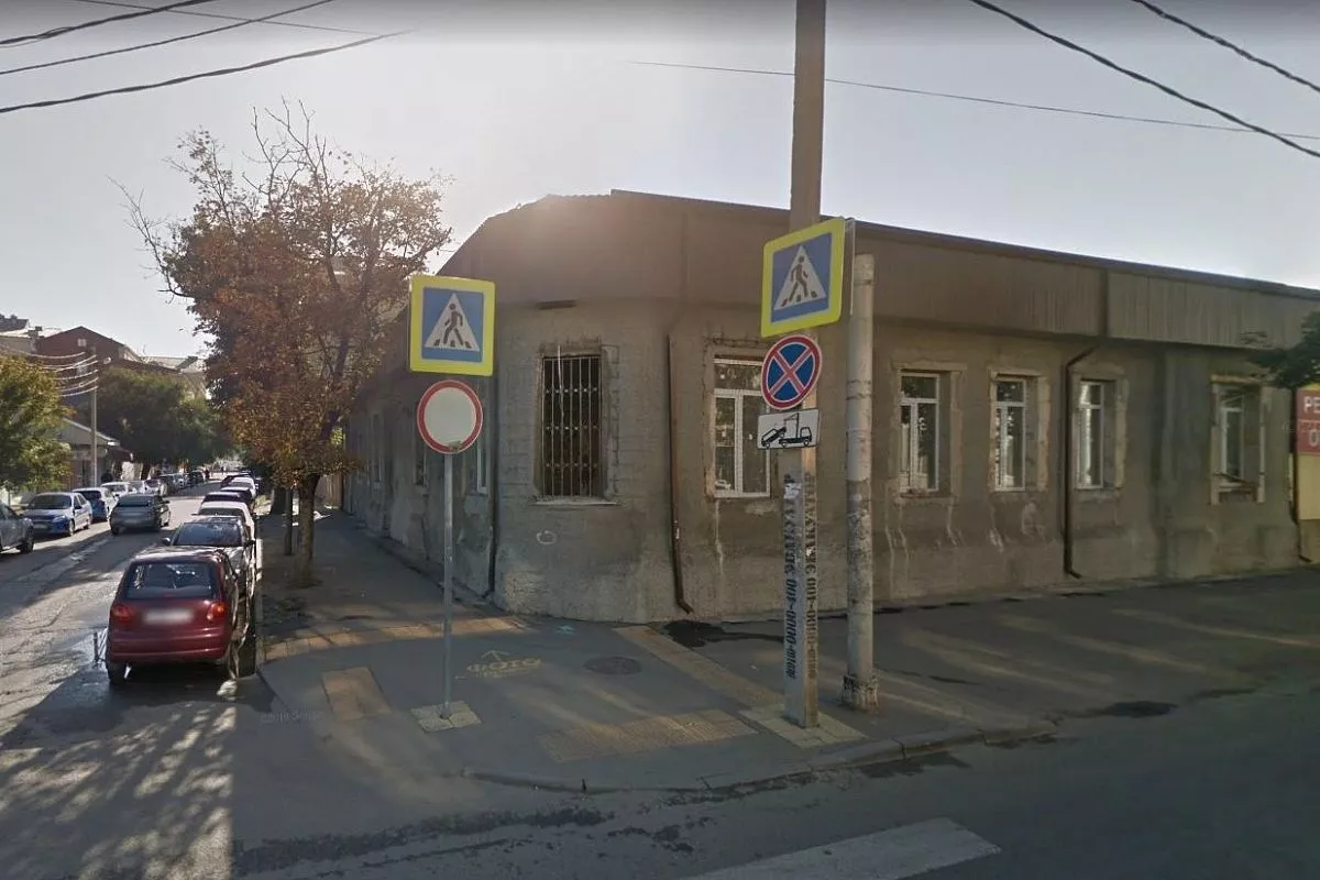 Таким увидел здание Илья Варламов. Таким увидел здание Илья Варламов.