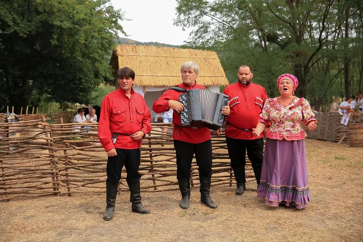 Экотур привлек внимание и продемонстрировал богатый потенциал территории для дальнейшего развития туризма. Экотур привлек внимание и продемонстрировал богатый потенциал территории для дальнейшего развития туризма.