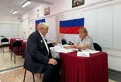 Спортсмены и известные тренеры голосуют на выборах в Краснодаре