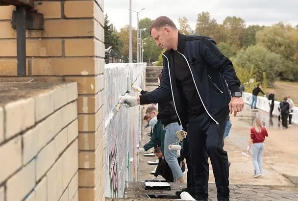 Мэр Краснодара Евгений Наумов принял участие в общегородском субботнике