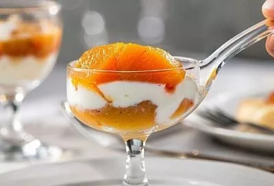 Хурма с йогуртом за 10 минут: ПП-десерт, когда ну очень хочется сладкого