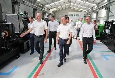 Вениамин Кондратьев посетил два предприятия в Красноармейском районе