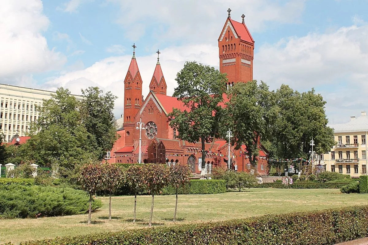 Жители Кубани смещают интерес к покупке зарубежной недвижимости в сторону стран ближнего зарубежья 