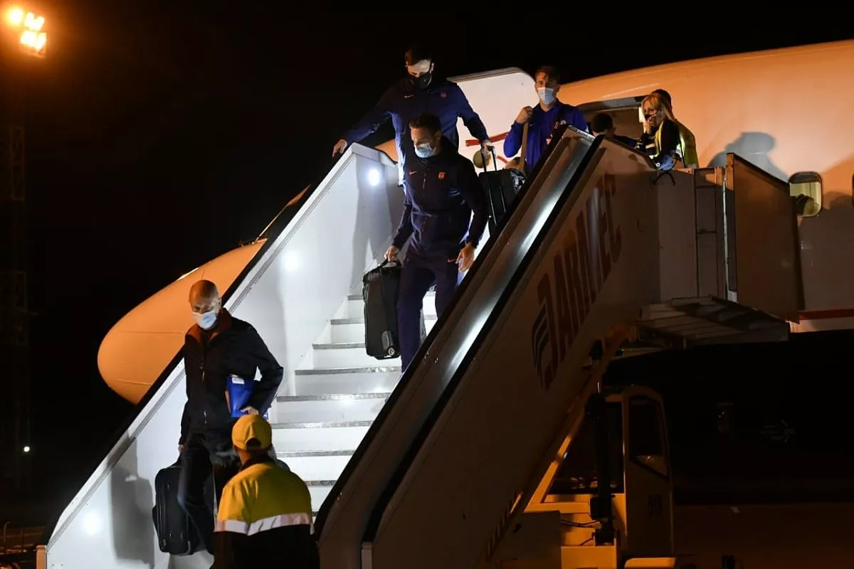 Футболисты "Челси" прилетели в Краснодар Футболисты "Челси" прилетели в Краснодар