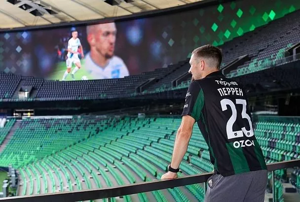 «Надел форму - стал быком». «Краснодар» показал тренировку новичка Перрена