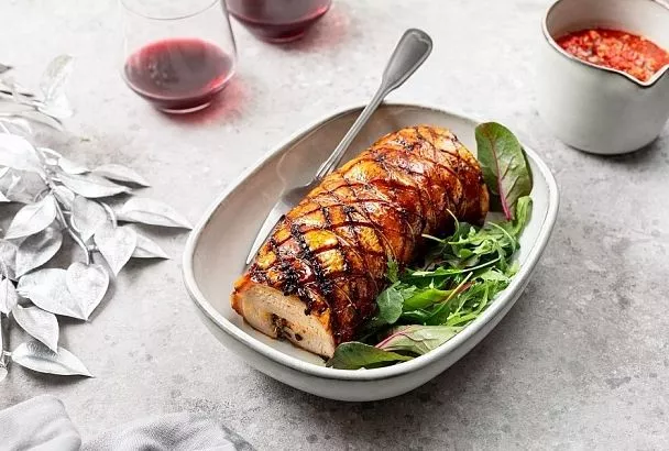 Полосатый мясной рулет: лучшее, что вы можете приготовить на праздничный стол, чтобы прослыть умелой хозяйкой с хорошим вкусом