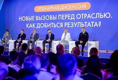 Вице-губернатор Кубани Евгений Пергун рассказал о развитии транспортной отрасли региона на форуме в Сириусе