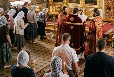 Символ единства флота и веры: в Суворовском храме торжественно прошел молебен памяти адмирала Ушакова