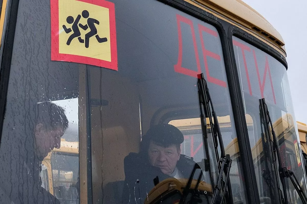 Ключи от новых автомобилей представителям муниципалитетов передал губернатор Вениамин Кондратьев