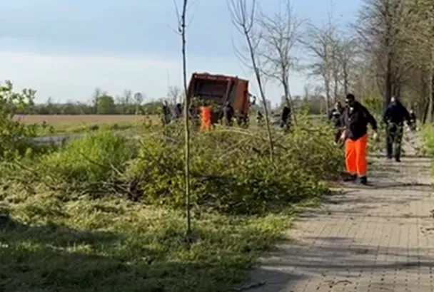 Мэр Краснодара показал, как проходит общегородской субботник