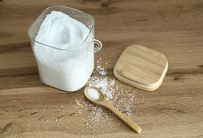 Как избавиться от суперклея на руках с помощью соли: простой и безопасный способ