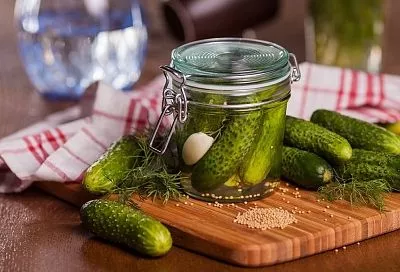 Маринованные огурцы «как в СССР»: классический рецепт заготовки из детства