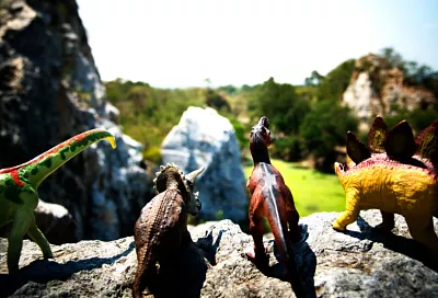 Российские палеонтологи открыли древнего динозавра-похитителя яиц