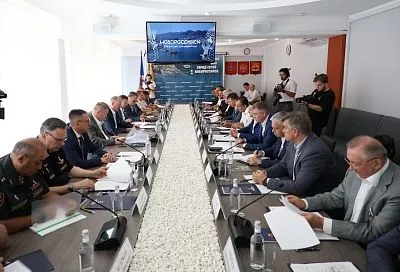 Вениамин Кондратьев принял участие в совещании по реализации национальной морской политики в приморских территориях Азово-Черноморского побережья