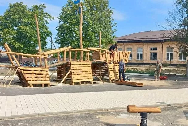 В Павловском районе завершают благоустройство сквера по нацпроекту