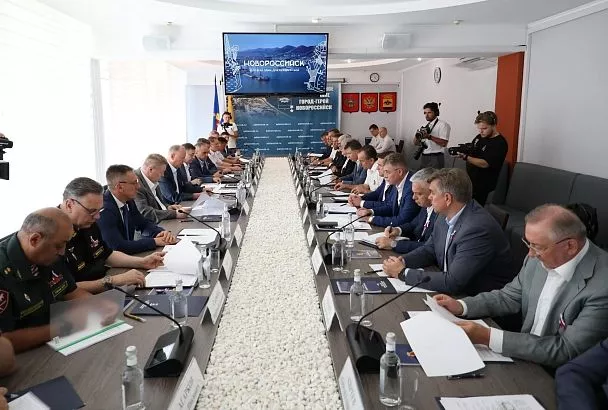 Вениамин Кондратьев принял участие в совещании по реализации национальной морской политики в приморских территориях Азово-Черноморского побережья