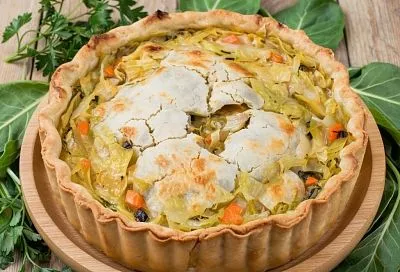 Самый ленивый пирог с капустой. Сразу включаю духовку