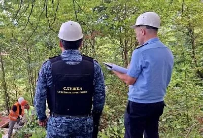 В Сочи снесли шесть одноэтажных домов-самостроев