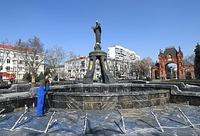 Фонтаны готовят к новому сезону в Краснодаре