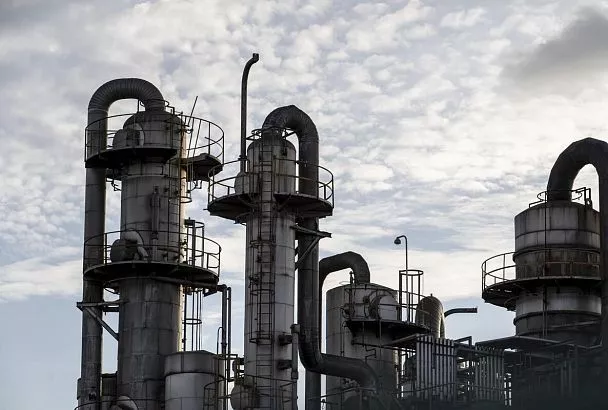 ФАС предложила обязать нефтехимиков продавать полимеры на бирже