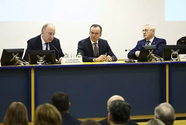 Губернатор Вениамин Кондратьев приветствовал участников и гостей Академических чтений РАН в Краснодаре