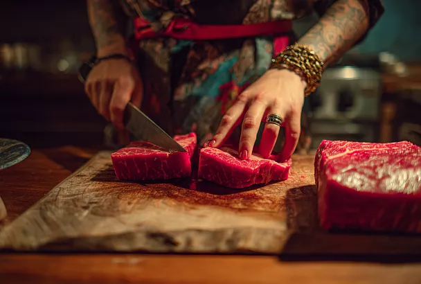 Говядина, которая тает во рту: рецепт, после которого курица покажется скучной