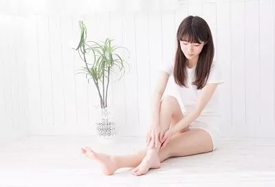 Начала пить этот травяной настой и ноги перестали болеть по вечерам! Подробный рецепт приготовления