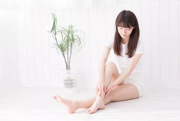 Начала пить этот травяной настой и ноги перестали болеть по вечерам! Подробный рецепт приготовления