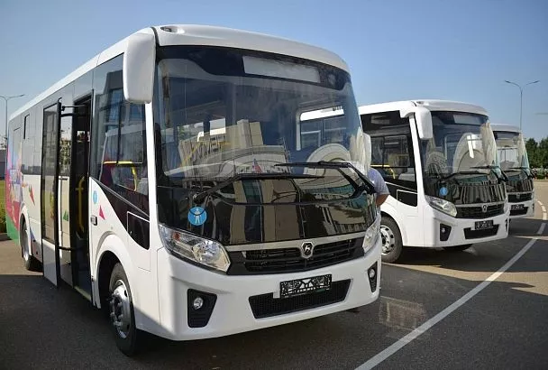 Десять физкультурно-спортивных организаций Краснодарского края получили новые автобусы