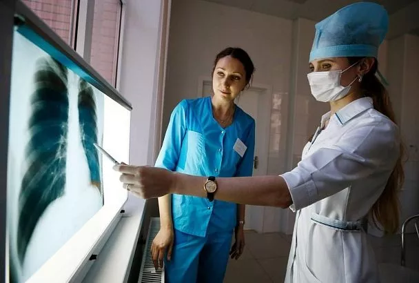 Более 100 медработников Краснодара получили по 1,5 млн рублей на первоначальный взнос по ипотеке