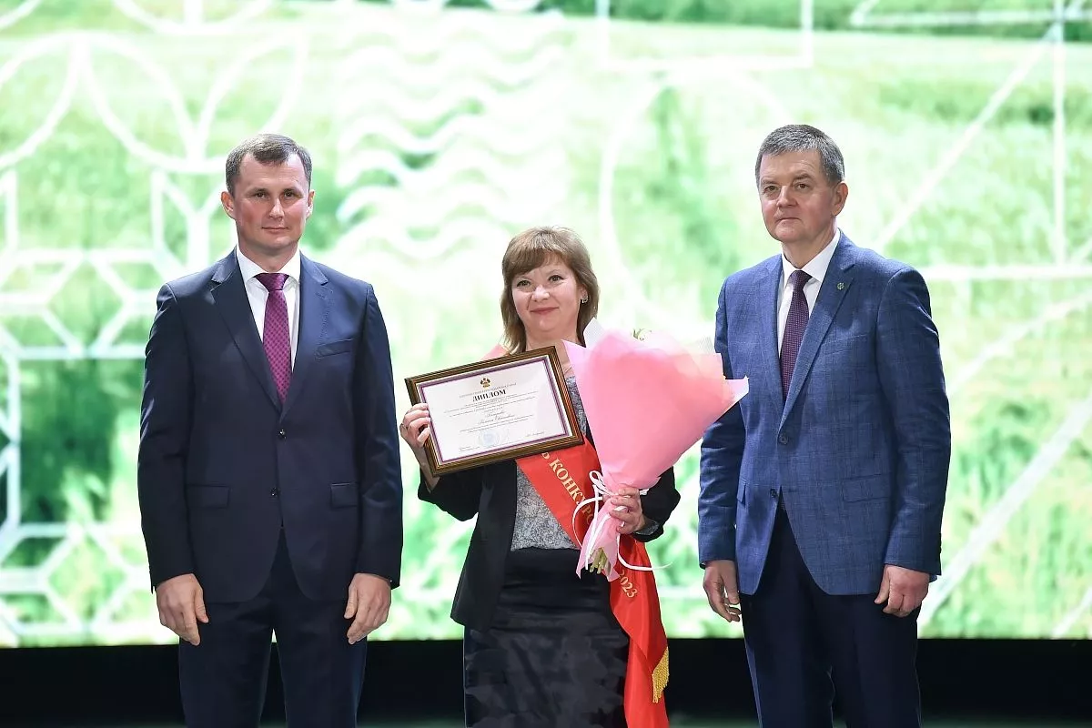 За активное освещение в прессе темы животноводства отмечена журналист «КН» Галина Петрова.