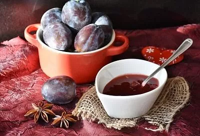 Варю варенье из слив по рецепту подруги из Армении - запах в доме такой, что даже соседи просятся на чай: секреты густого и ароматного десерта