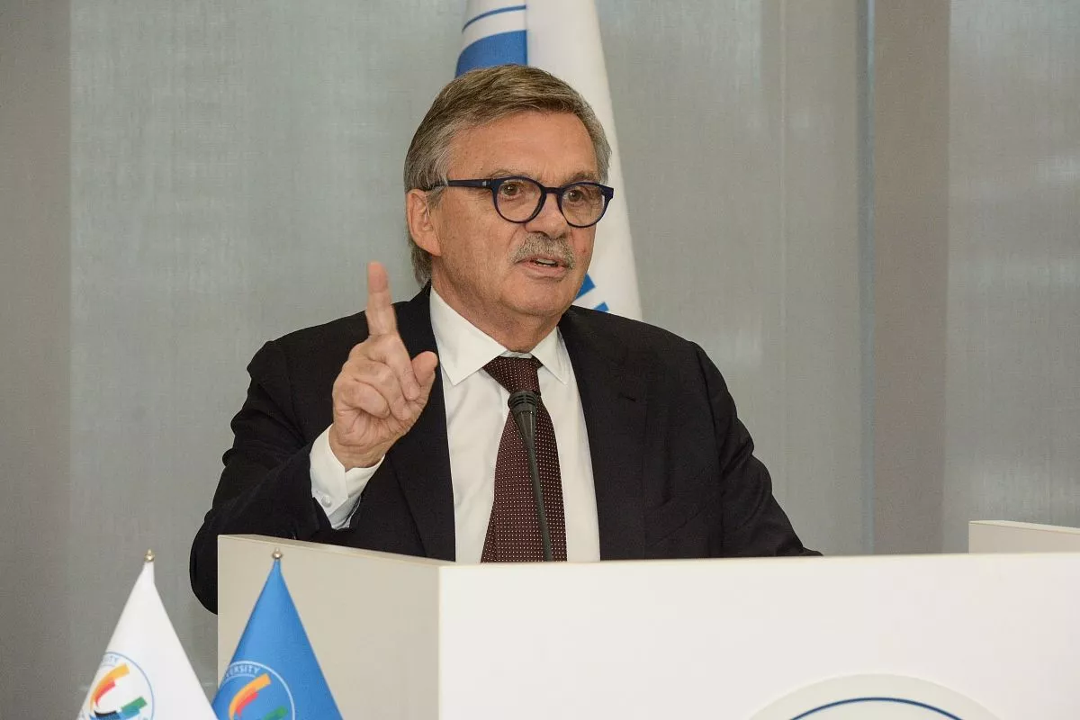 Рене Фазель