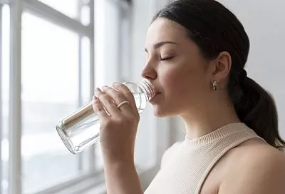 Больше воды: чем опасен дефицит воды в организме