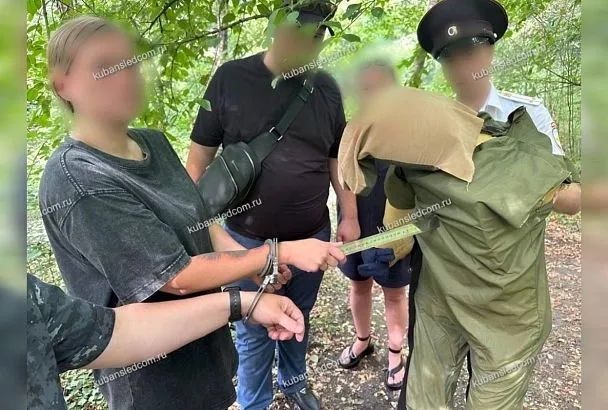 Выпившая женщина зарезала бывшего сожителя на отдыхе в Геленджике