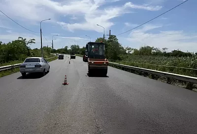Ремонт шести километров автодороги в Выселковском районе завершится в конце осени
