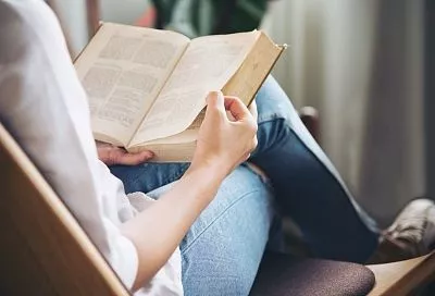 Чтение книг и спорт одинаково замедляют биологическое старение